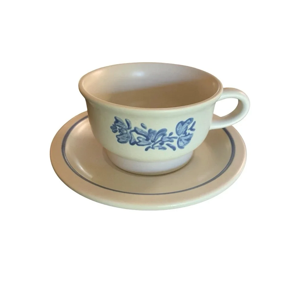 Pfaltzgraff Yorktowne Blue Stoneware Set 4 Tea Cups and Saucers Vintage
